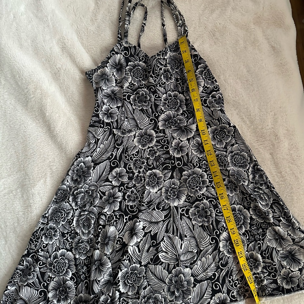 Aeropostale Monochrome Floral Pattern Dress